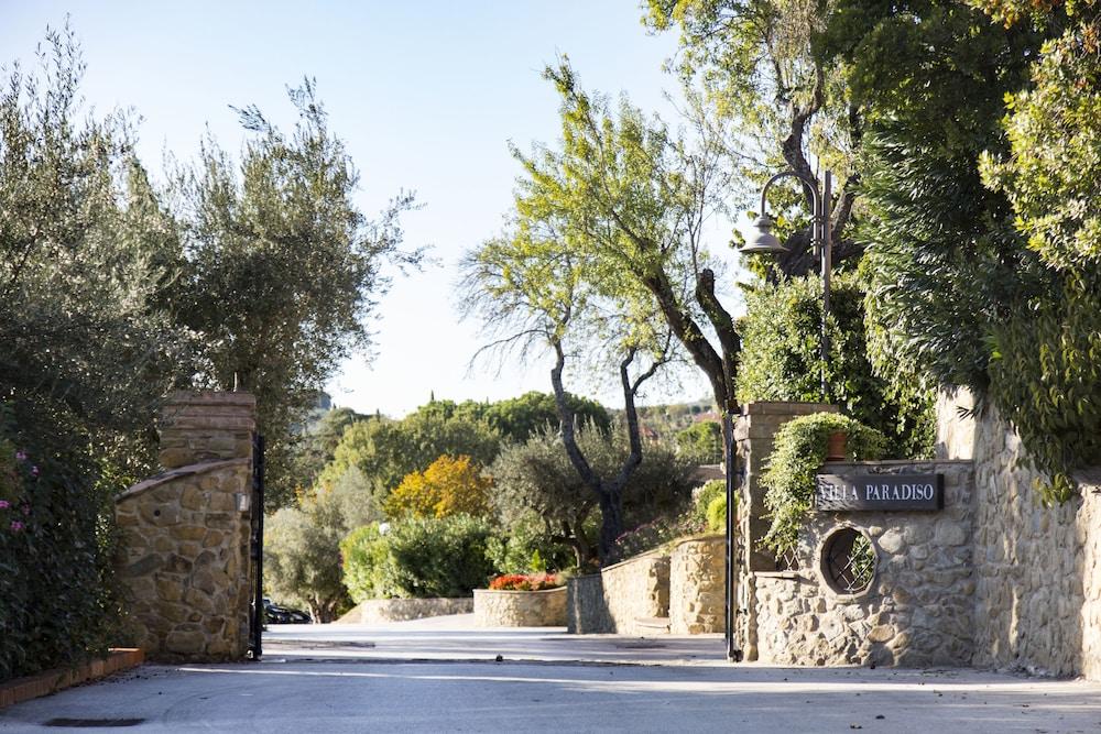 Hotel Villa Paradiso Passignano sul Trasimeno Buitenkant foto