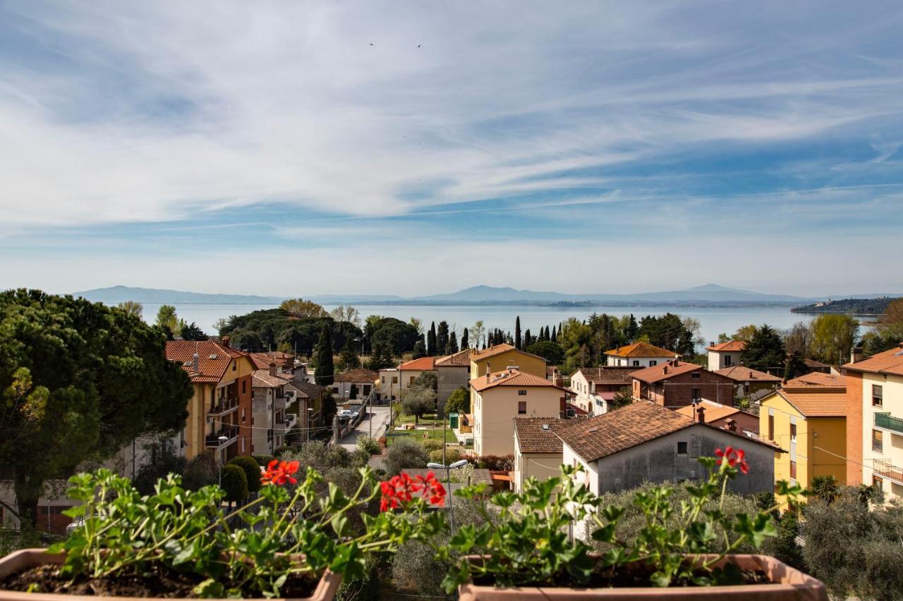 Hotel Villa Paradiso Passignano sul Trasimeno Buitenkant foto