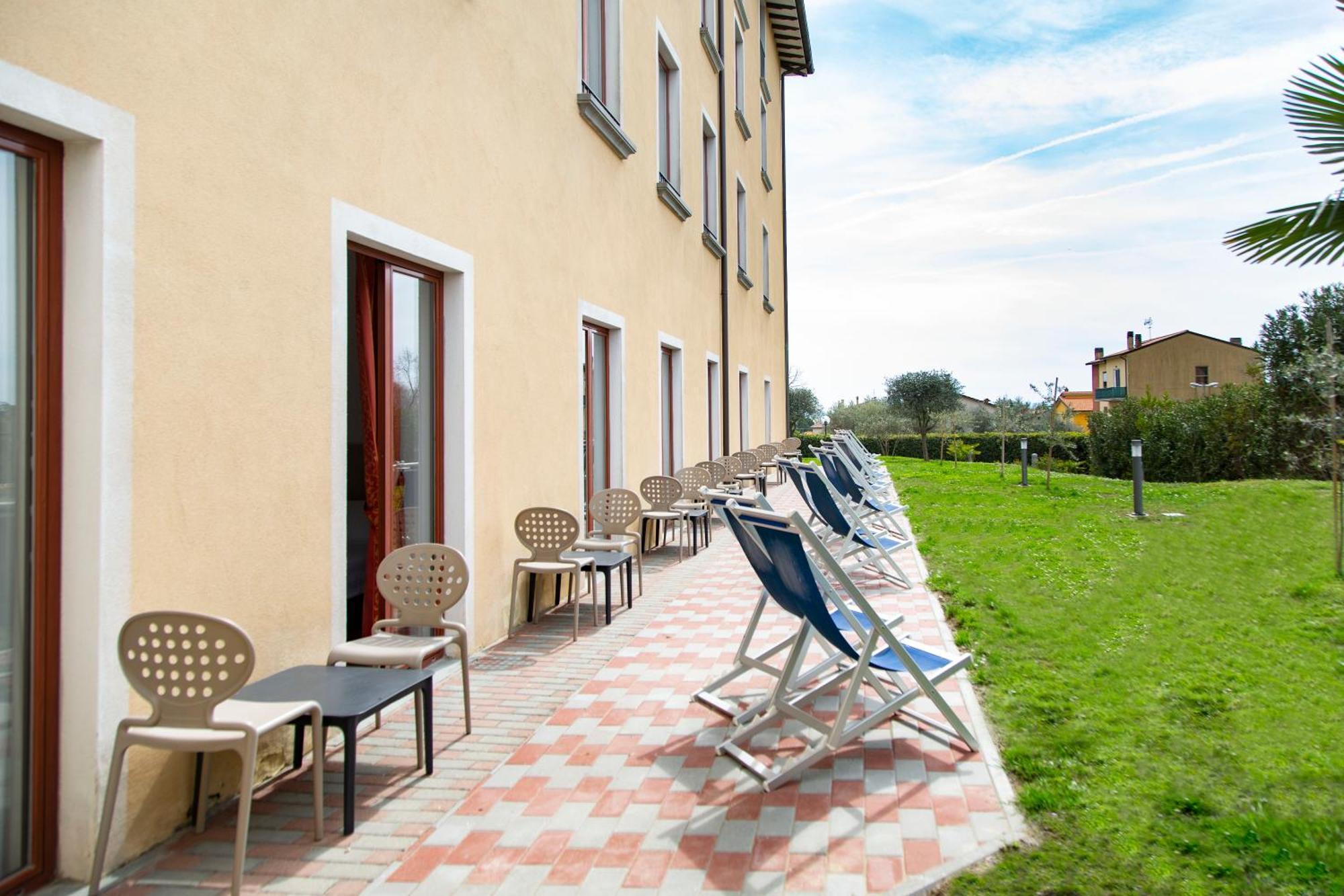 Hotel Villa Paradiso Passignano sul Trasimeno Buitenkant foto