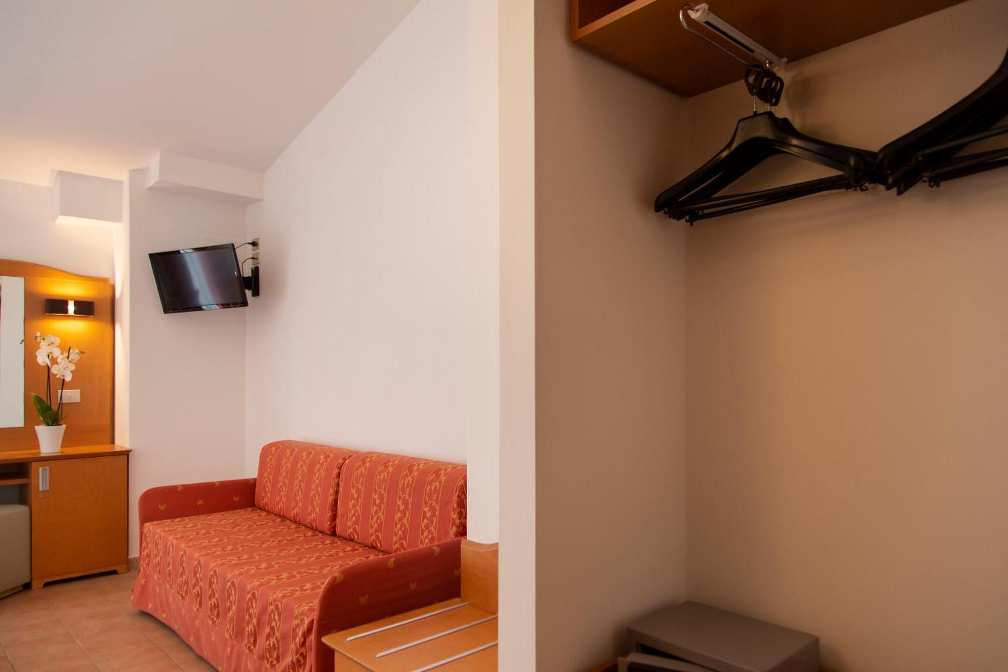 Hotel Villa Paradiso Passignano sul Trasimeno Kamer foto