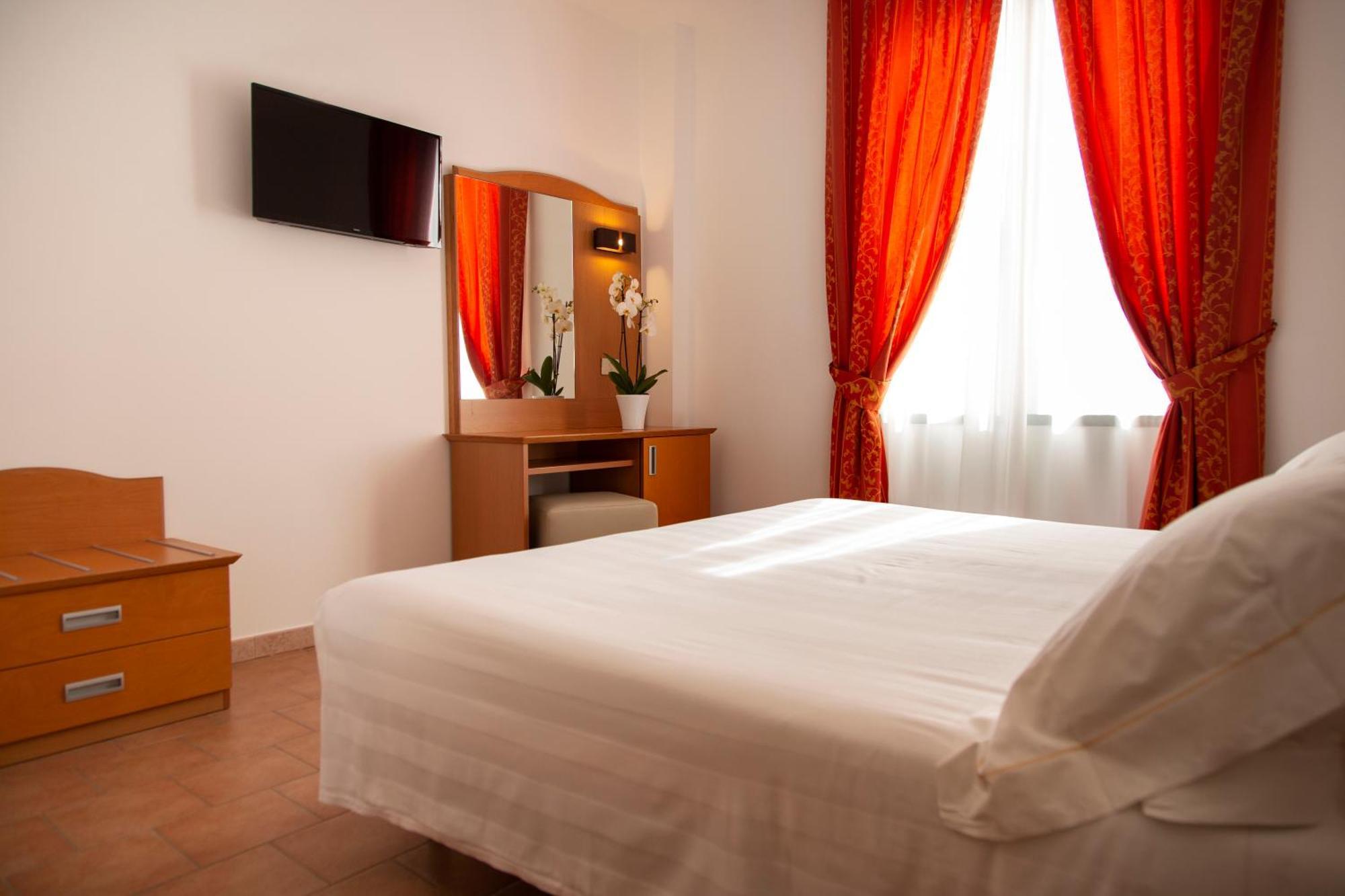Hotel Villa Paradiso Passignano sul Trasimeno Kamer foto
