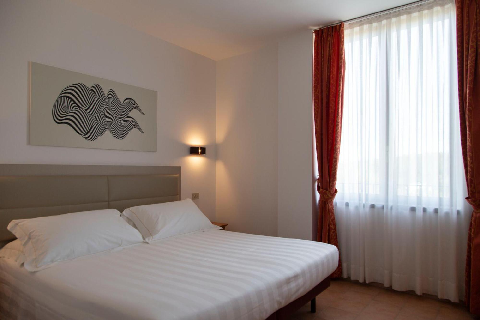 Hotel Villa Paradiso Passignano sul Trasimeno Kamer foto